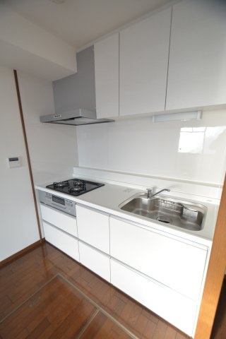 【キッチン】 | NLC豊中グリーンプレイスⅢ | システムキッチン3口ガスコンロ