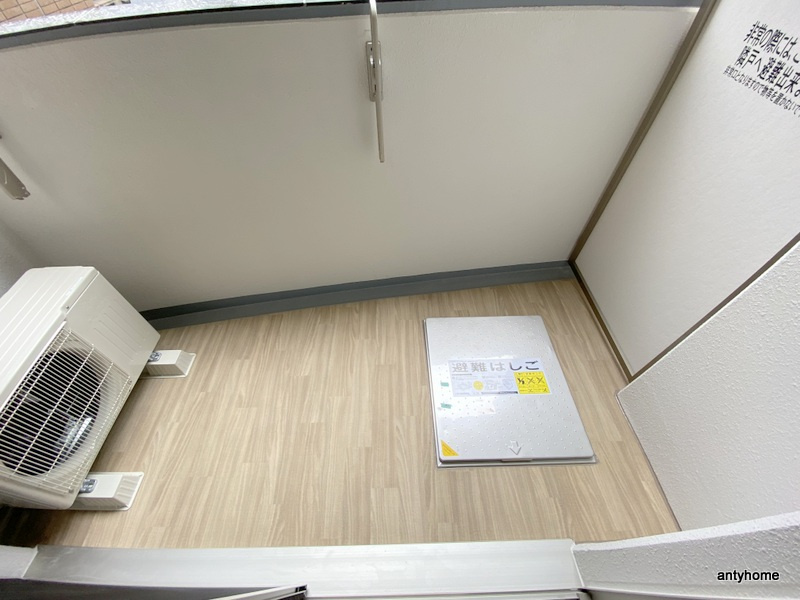 セレニテ天満橋アリア　仲介手数料無料のバルコニー