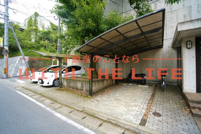 ロッヂングスオーク【キャッシュバック対象物件】の駐車場|駐車場です