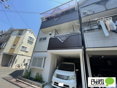 【外観】 | 稲田上町1丁目戸建 | 眺望良好風通し良好角地物件
５ＬＤＫの間取でファミリー様オススメです
2022年８月外壁塗装実施済！