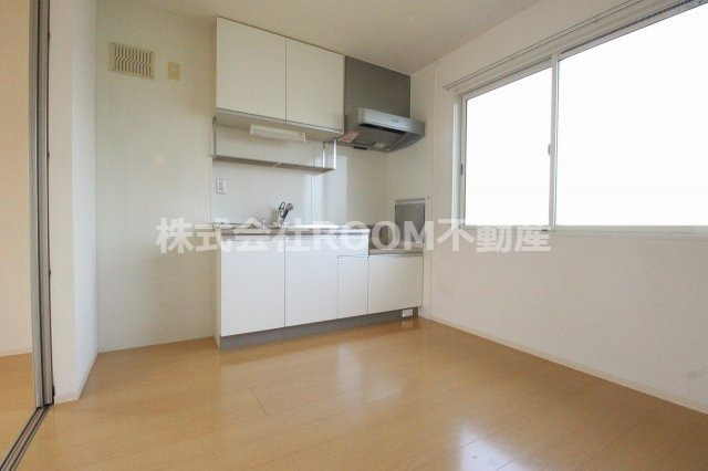 セジュール楽楽　C棟の居間・リビング|おしゃれな居間です