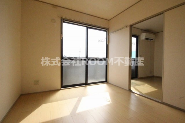 ヴィラコンフォートの洋室|きれいな洋室です