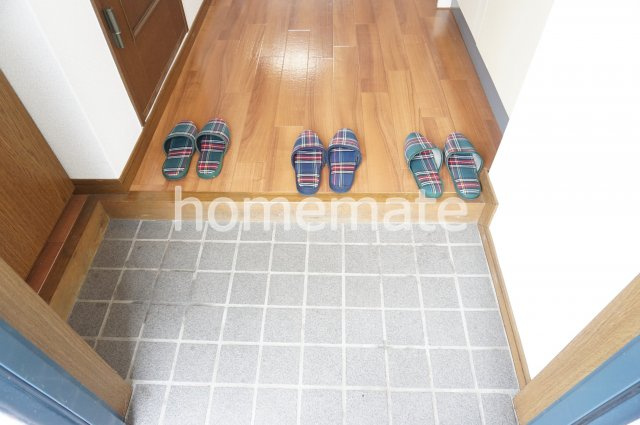 熊本市東区健軍４丁目の賃貸マンションの玄関