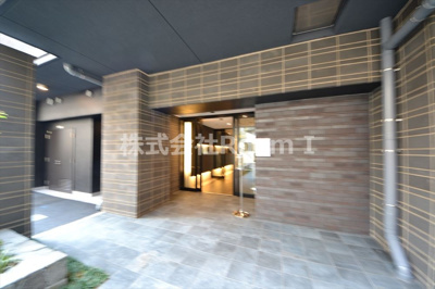 【エントランス】 | GRAN PASEO心斎橋EAST | 落ち着いたエントランスです