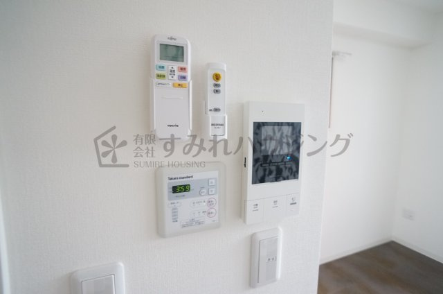 ONLYONE川西中央Ⅰのセキュリティ|参考、同建物・同間取りの号室（壁紙や床の色味は異なります）