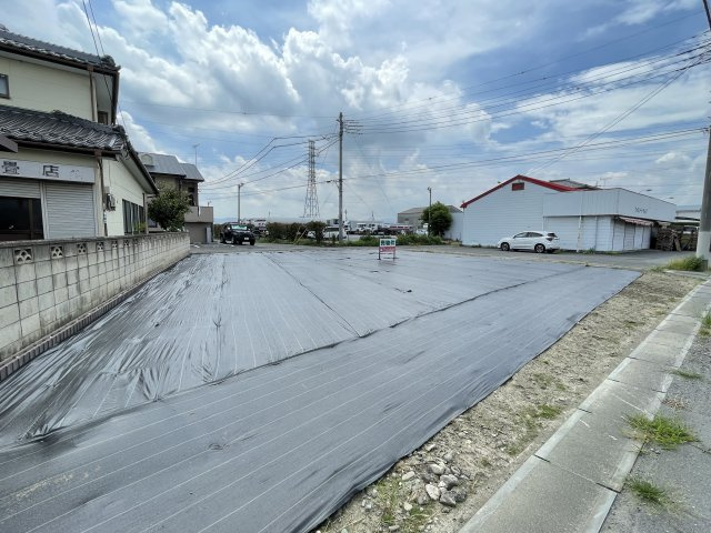 藤岡市岡之郷　土地の前面道路含む現地写真|2022.8撮影