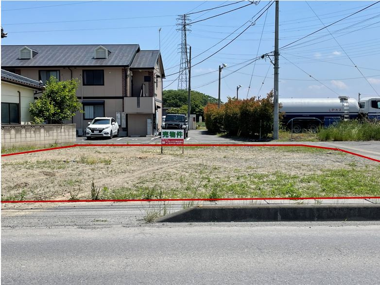 藤岡市岡之郷　土地の前面道路含む現地写真