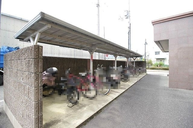ジュピターの駐車場