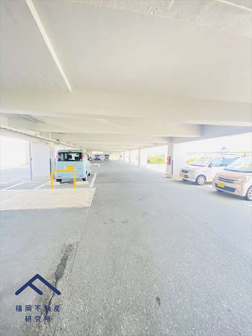 グランピア新宮の駐車場
