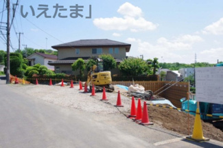 【前面道路含む現地写真】
