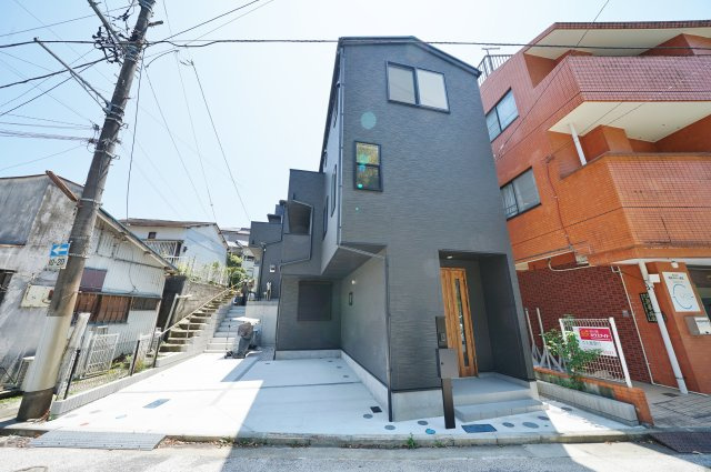 【保土ケ谷区上菅田町853新築戸建てＢ棟】★仲介手数料無料★（上菅田笹の丘小学校・上菅田中学校）の外観|保土ケ谷区上菅田町の全2棟。