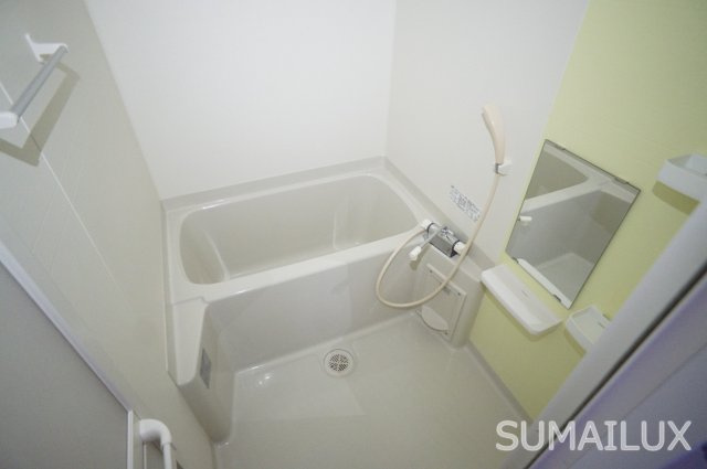 熊本市中央区小沢町の賃貸マンションの浴室