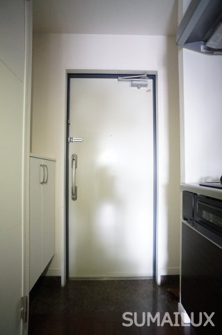 熊本市中央区小沢町の賃貸マンションの玄関