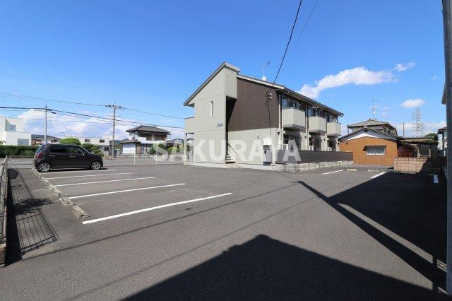 サンテ・キャトルの駐車場