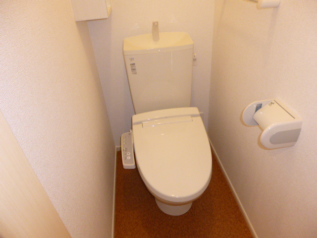 アルモニー倉敷Ⅱのトイレ|シャワー付きトイレ