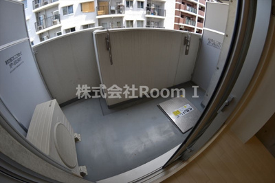 【バルコニー】 | プライムアーバン松屋町 | 暖かな日差しのふりそそぐバルコニー