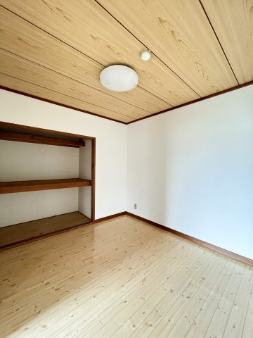 富谷マンションの洋室
