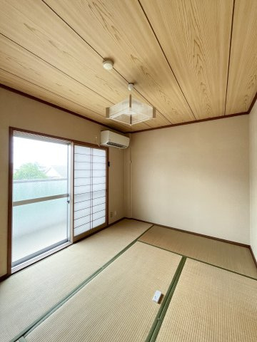 富谷マンションの和室