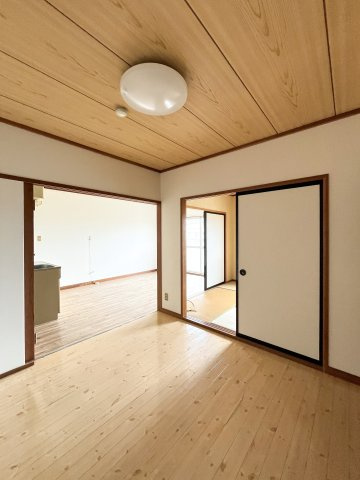 富谷マンションの洋室