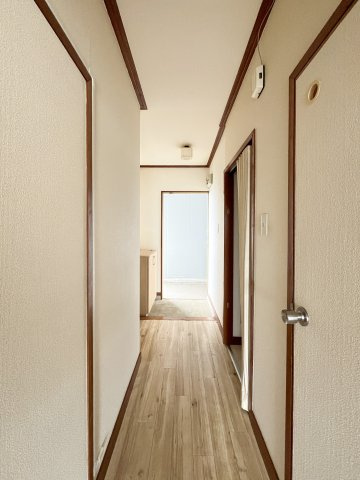 富谷マンションの玄関