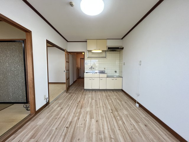 富谷マンションの居間・リビング