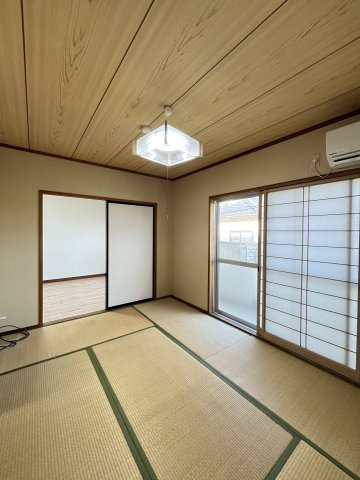 富谷マンションの和室