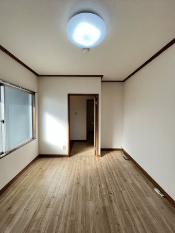 富谷マンションの洋室