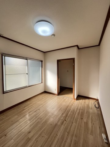 富谷マンションの洋室