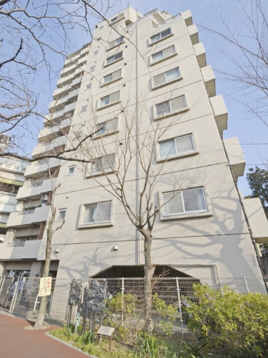 パラスト新板橋の外観