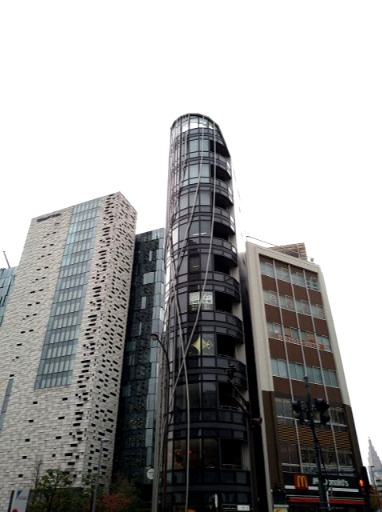 新宿イーストクロスタワー
