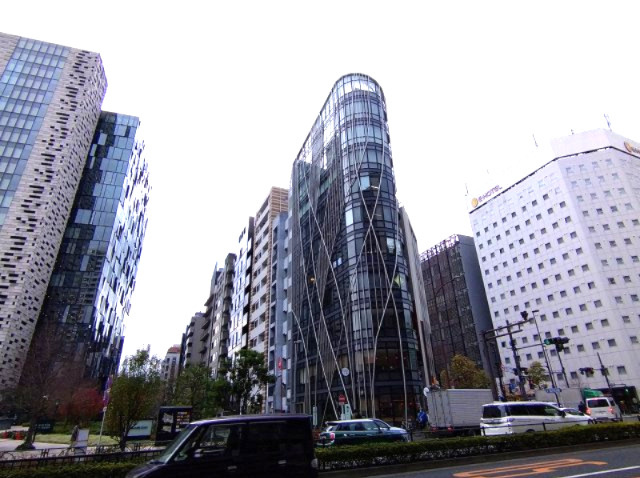 新宿イーストクロスタワー