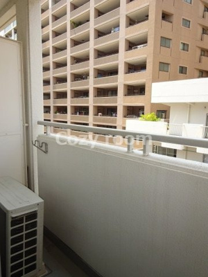 【バルコニー】 | リアライズ江坂 | バルコニーがあります