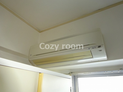 【設備】 | リアライズ江坂 | エアコン付きです。