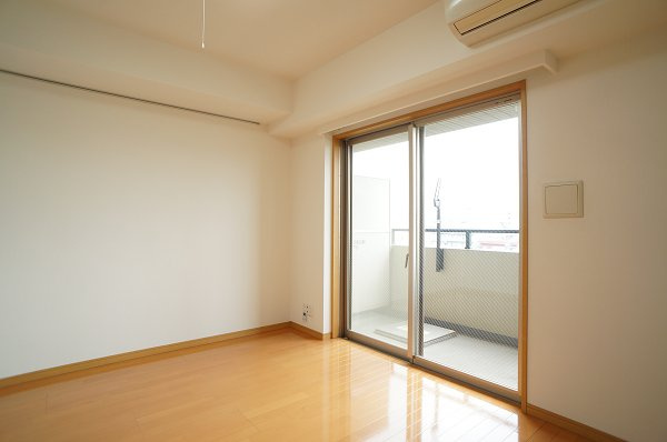 エスティメゾン亀戸の寝室|北向きでも明るい洋室♪