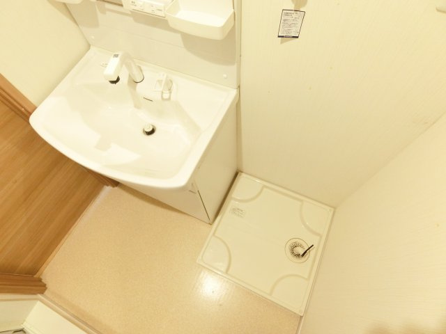 アルミック山荘の洗面所|別部屋内装写真