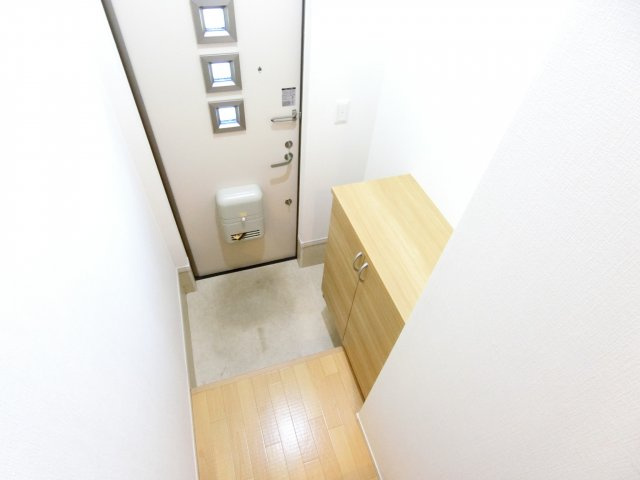 アルミック山荘の玄関|別部屋内装写真