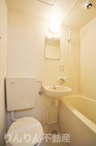【独立洗面台】 | つぼみマンション | 朝の支度にも助かる、独立の洗髪洗面化粧台