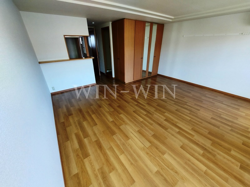 エトワール内張の居間・リビング