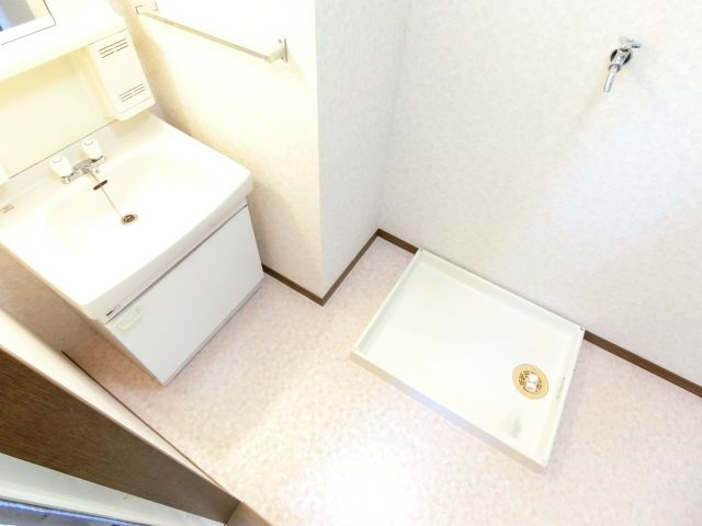 リバーサイド小車5号の洗面所