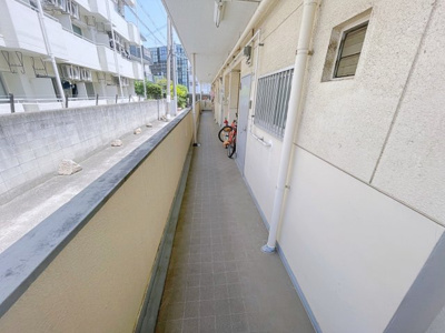 【その他共用部分】 | ミスターＫ上新庄 | 共用部の廊下です