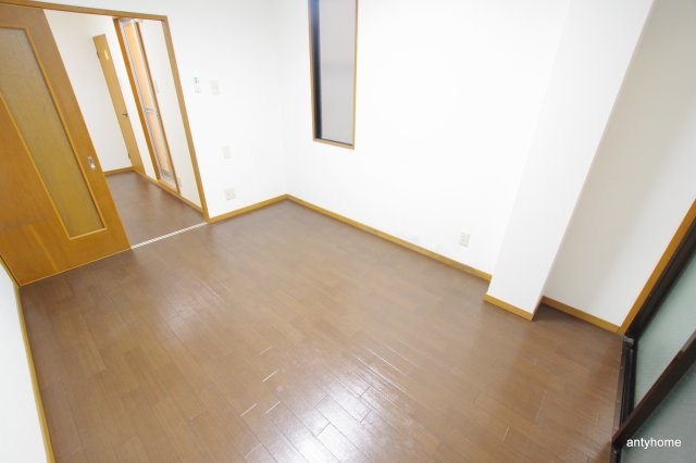 リバティ都島　仲介手数料無料の洋室