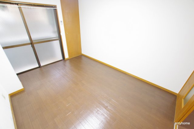 リバティ都島　仲介手数料無料の洋室