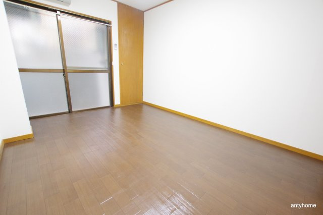 リバティ都島　仲介手数料無料の寝室