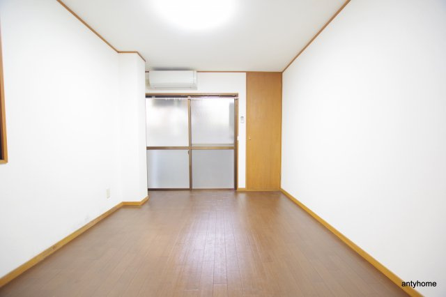 リバティ都島　仲介手数料無料の寝室