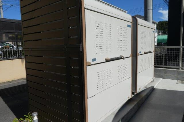 倉敷市西中新田の賃貸マンションのその他共用部分|敷地内専用ゴミステーション