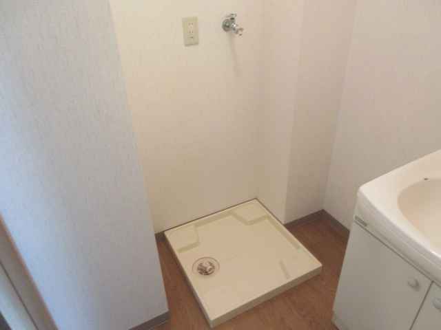 【設備】 | カネダマンション | 室内洗濯機置場