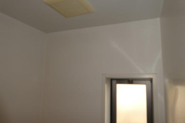 グランドールⅡ　Cの浴室|浴室窓・換気扇