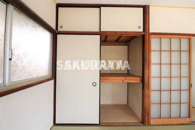 青木方貸家2の収納