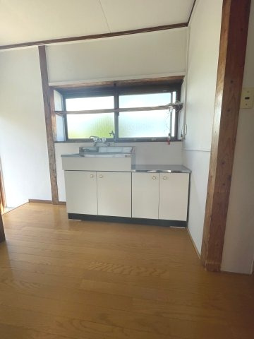 江津1丁目戸建のキッチン|キッチンでお料理をお楽しみください