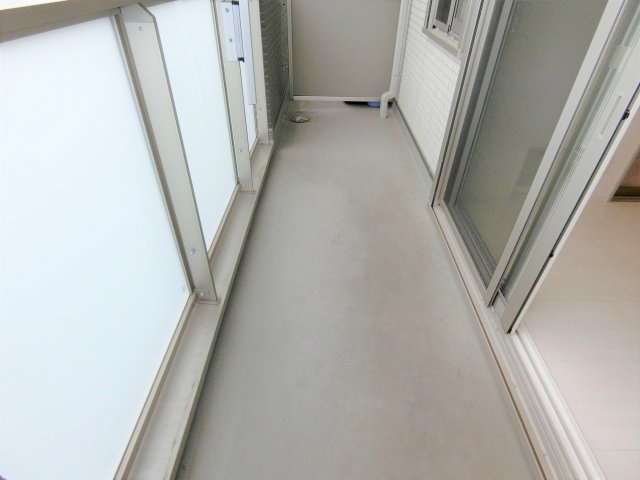 【バルコニー】 | ロイヤルコート